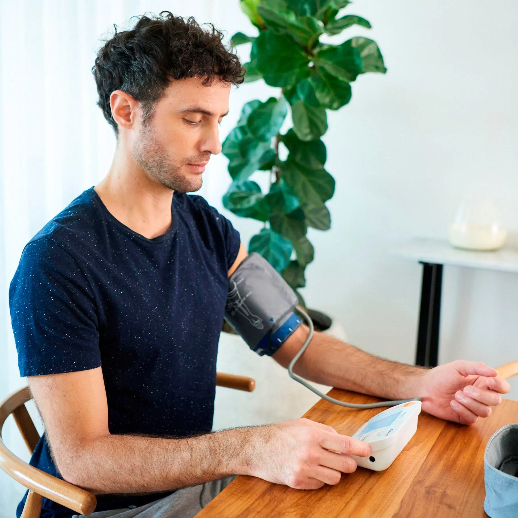 Beurer Blood Pressure Monitor BM57 - Image 9